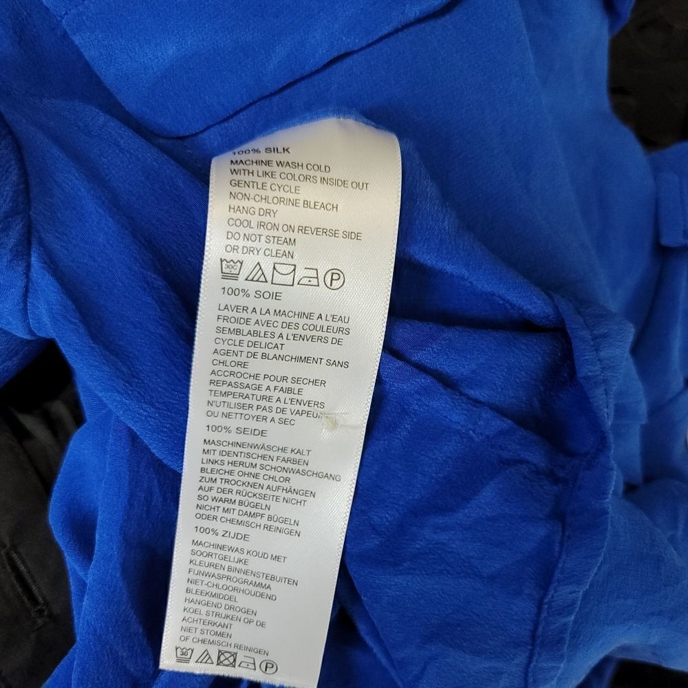 Tommy Bahama blue silk blouse - Picture 8 of 8